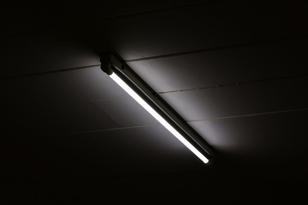 Detailed view of 4ft fluorescent light tube